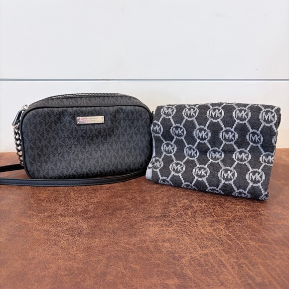 Michael Kors Handbags - Michael Kors Charcoal Logo Classic Crossbody Bag with Chic Infinity Scarf